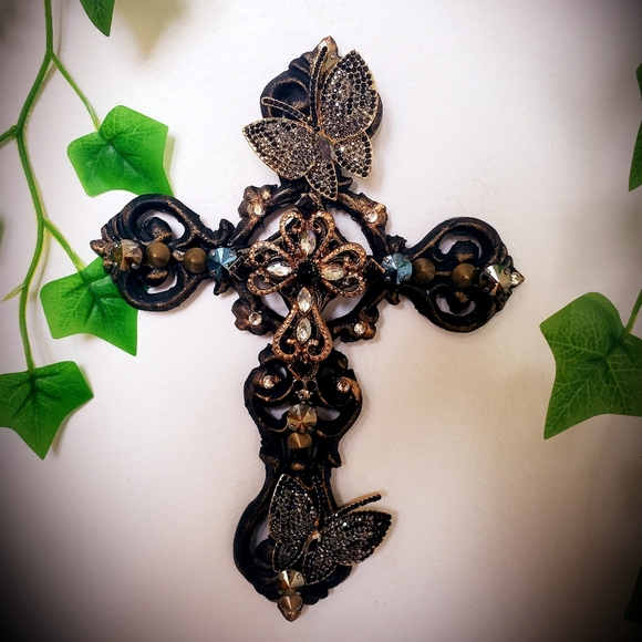 Black and gold wall cross one-of-a-kind wall art - Picture 2 of 7